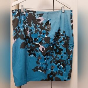 New York & Company NWT Blue Floral Straight Pencil Skirt Size 18 Office Preppy